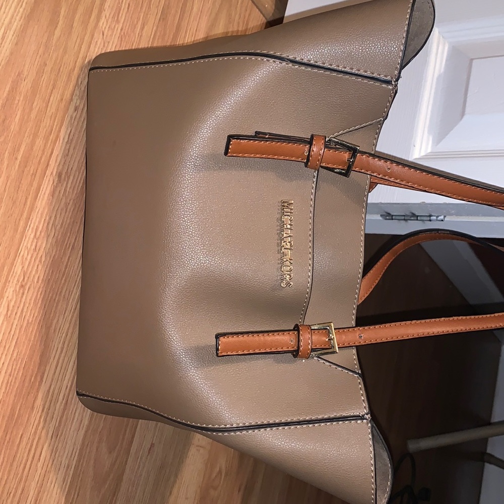 Mk purse